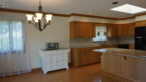1211 Riverside Dr, Huron, OH 44839 photo 8