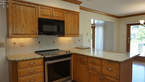 1211 Riverside Dr, Huron, OH 44839 photo 11