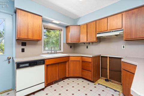 2715 Scheid Rd, Huron, OH 44839 photo 13