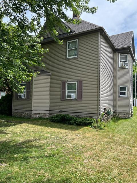 726 E Main St, Bellevue, OH 44811 photo 1