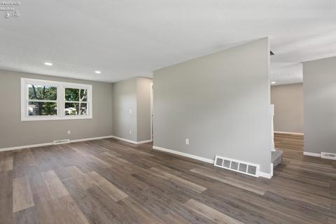 904 Salem Dr, Huron, OH 44839 photo 13