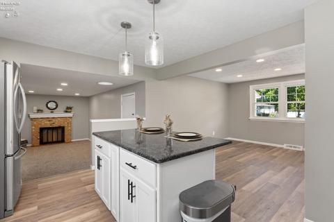 904 Salem Dr, Huron, OH 44839 photo 7