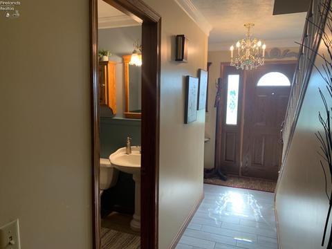1668 Lyon Rd, Willard, OH 44890 photo 6