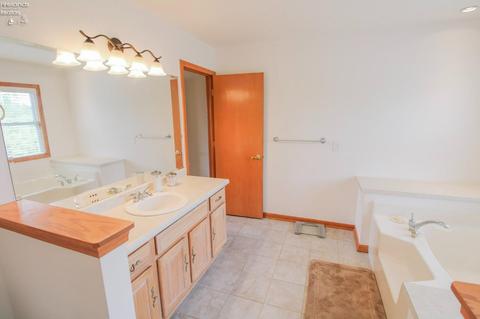 1030 Eagle Ridge Dr, Huron, OH 44839 photo 43