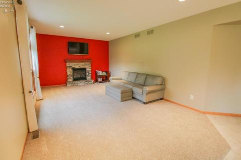 1030 Eagle Ridge Dr, Huron, OH 44839 photo 18