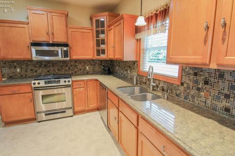 1030 Eagle Ridge Dr, Huron, OH 44839 photo 15