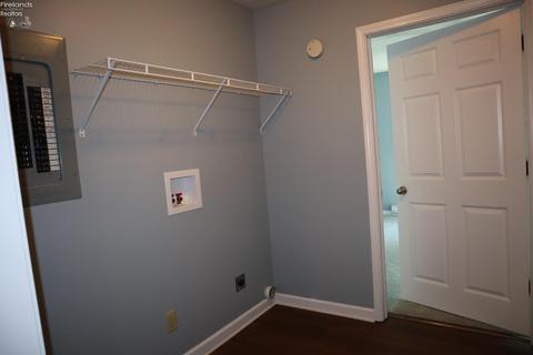 11 Pine St, Norwalk, OH 44857 photo 8