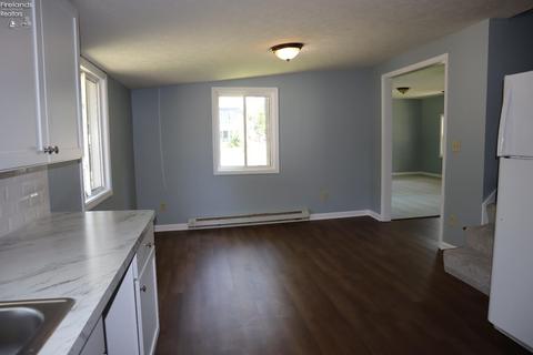 11 Pine St, Norwalk, OH 44857 photo 6