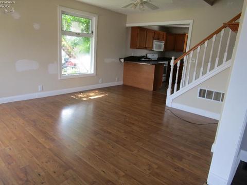 281 Spring St, Clyde, OH 43410 photo 8