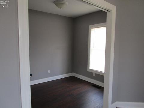 281 Spring St, Clyde, OH 43410 photo 10