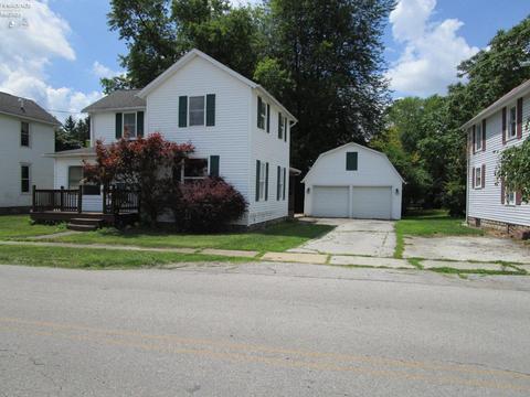 281 Spring St, Clyde, OH 43410 photo 2