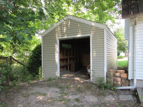 281 Spring St, Clyde, OH 43410 photo 26
