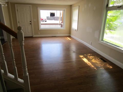 281 Spring St, Clyde, OH 43410 photo 7