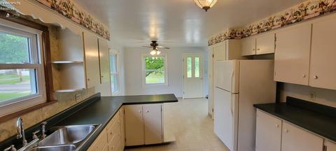 22 Elm St, Norwalk, OH 44857 photo 9