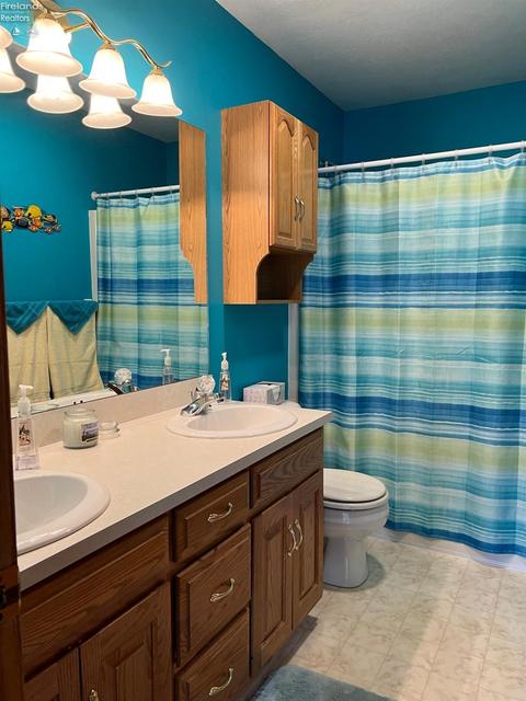 905 Glenview Dr, Huron, OH 44839 photo 23