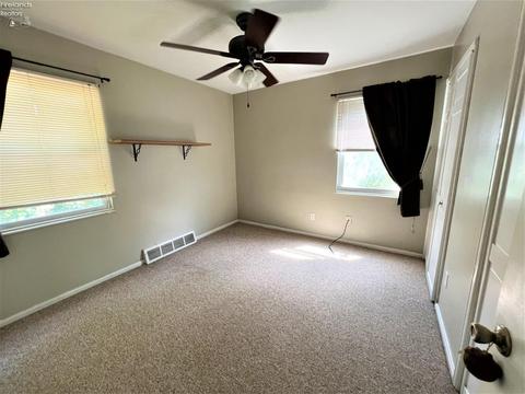 532 Princeton Ave, Elyria, OH 44035 photo 9