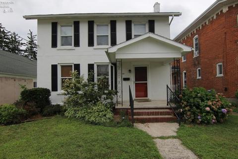 118 E Forest St, Clyde, OH 43410 photo 2