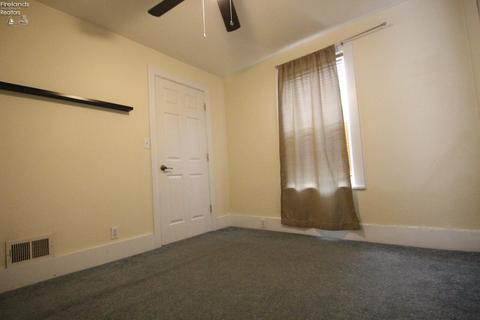 118 E Forest St, Clyde, OH 43410 photo 10