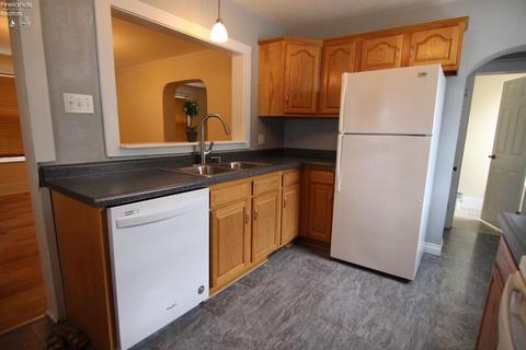 118 E Forest St, Clyde, OH 43410 photo 11