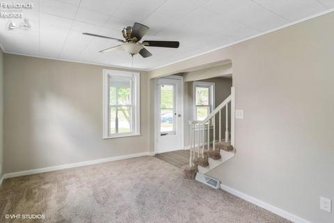 706 Maplewood, Willard, OH 44890 photo 6