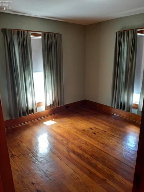 141 Robert Ave, Bellevue, OH 44811 photo 10