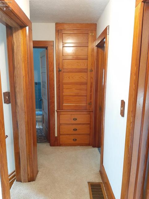 141 Robert Ave, Bellevue, OH 44811 photo 11