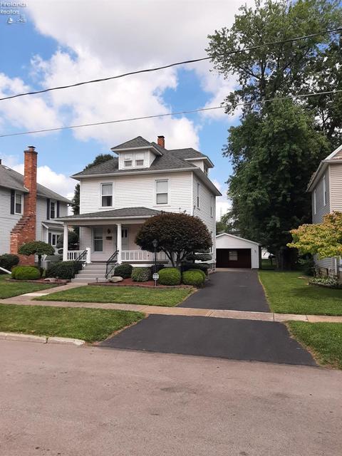 141 Robert Ave, Bellevue, OH 44811 photo 3