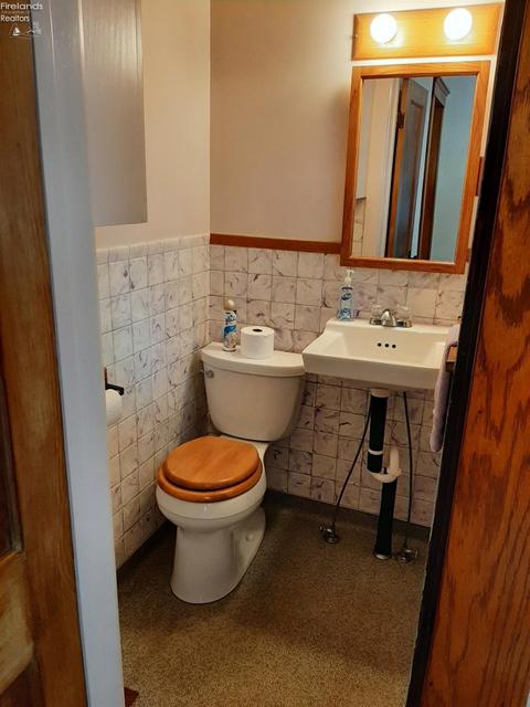141 Robert Ave, Bellevue, OH 44811 photo 19