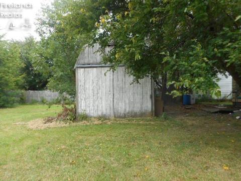 634 Spangler St, Willard, OH 44890 photo 7