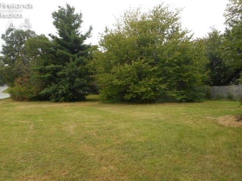 634 Spangler St, Willard, OH 44890 photo 8