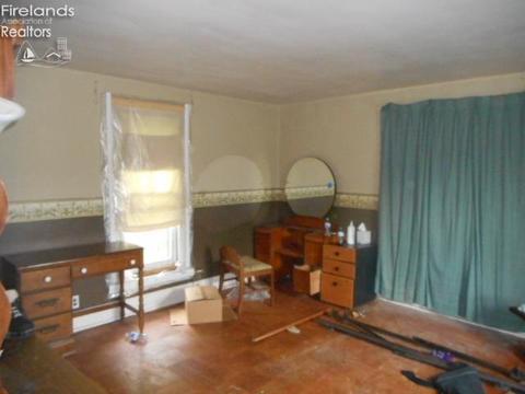 634 Spangler St, Willard, OH 44890 photo 6