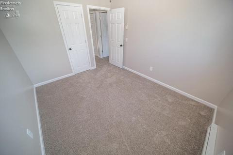 42038 Meadow Ln, Lagrange, OH 44050 photo 26
