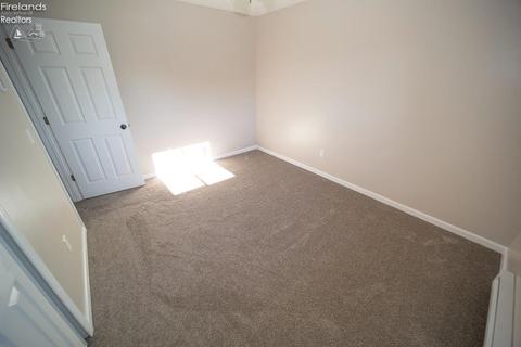 42038 Meadow Ln, Lagrange, OH 44050 photo 19