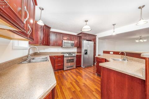 124 Prospect St, Clyde, OH 43410 photo 6