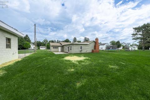 124 Prospect St, Clyde, OH 43410 photo 4