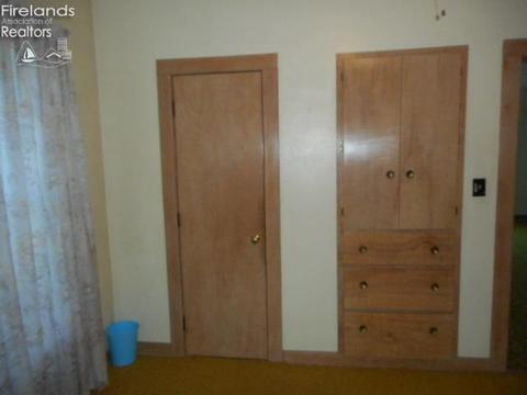 403 Maplewood St, Willard, OH 44890 photo 11