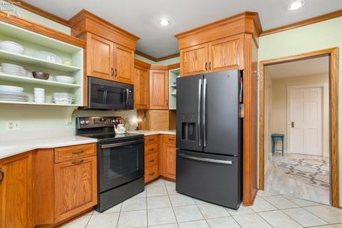 113 Ohio St, Huron, OH 44839 photo 6