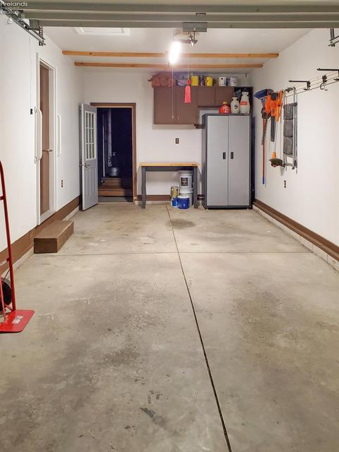 323 E Forest St, Clyde, OH 43410 photo 64