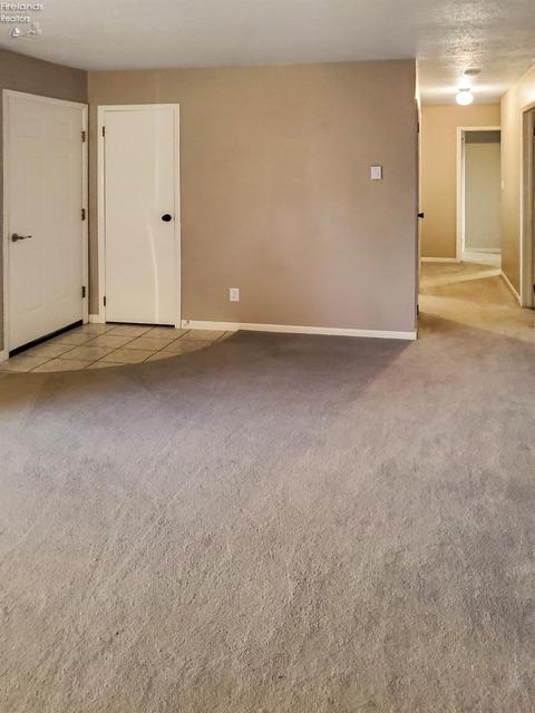 323 E Forest St, Clyde, OH 43410 photo 53