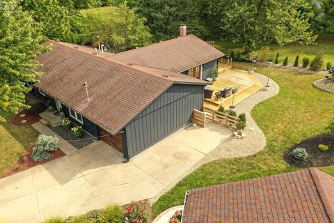 323 E Forest St, Clyde, OH 43410 photo 5
