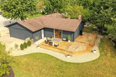 323 E Forest St, Clyde, OH 43410 photo 8