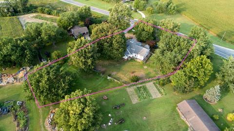 2009 Berlin Rd, Huron, OH 44839 photo 2
