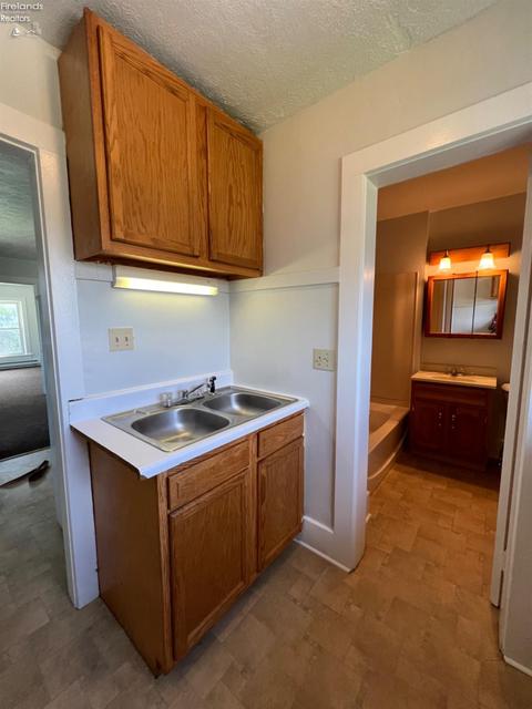 503 E Main St, Bellevue, OH 44811 photo 26