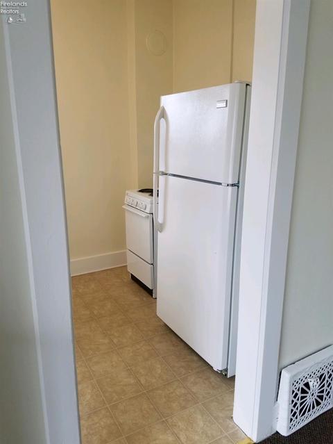 503 E Main St, Bellevue, OH 44811 photo 15