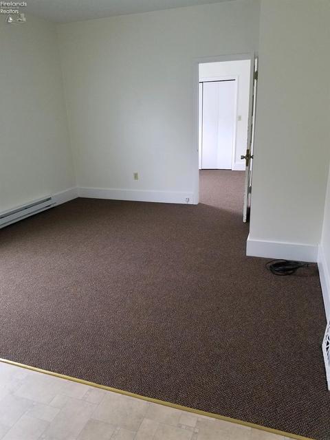 503 E Main St, Bellevue, OH 44811 photo 6