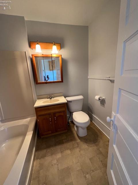 503 E Main St, Bellevue, OH 44811 photo 24