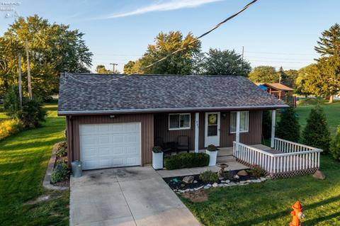 721 Ames St, Clyde, OH 43410 photo 1
