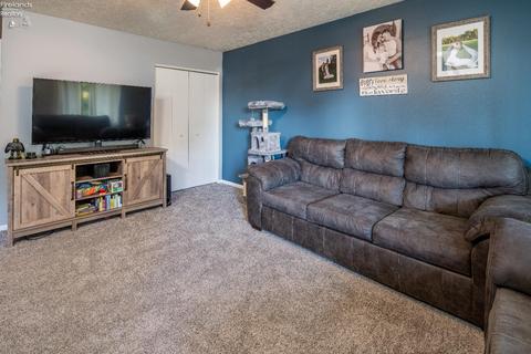 721 Ames St, Clyde, OH 43410 photo 2