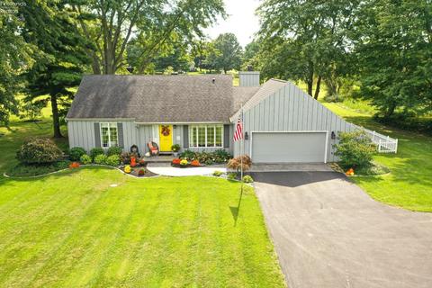 4335 Limerick Rd, Clyde, OH 43410 photo 1