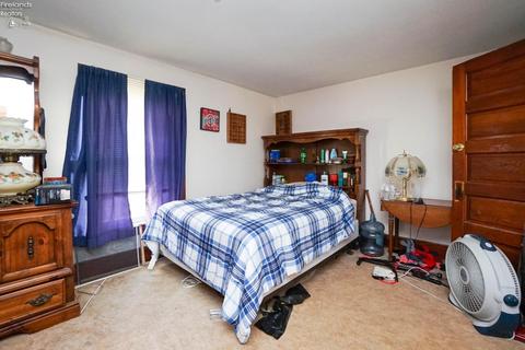 419 Moore Ave, Bellevue, OH 44811 photo 27